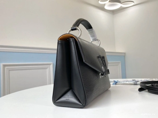 WIS POCHETTE GRENELLE LOUIS VUITTON 0820
